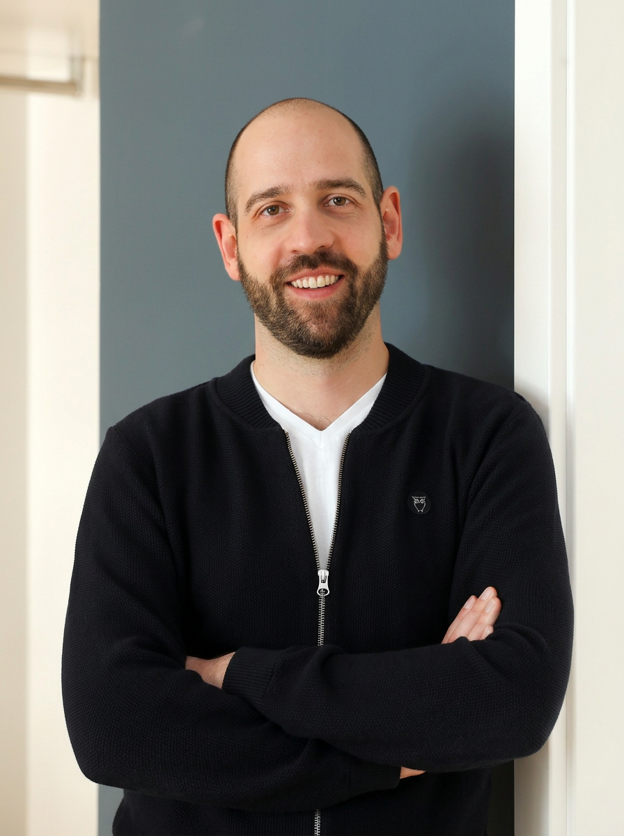 Laszlo Diewald – Founder & CEO of presentaid